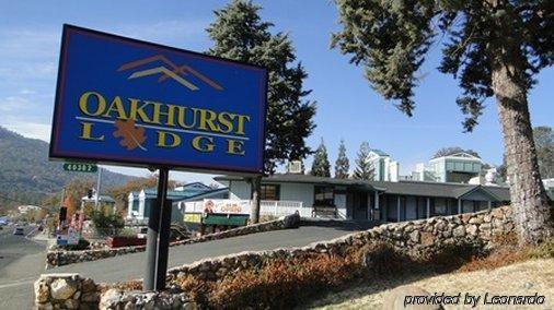 Oakhurst Lodge * Oakhurst